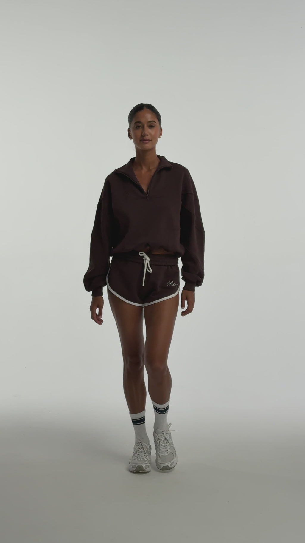 CLUBHOUSE SHORTS – ROÁR WORLD